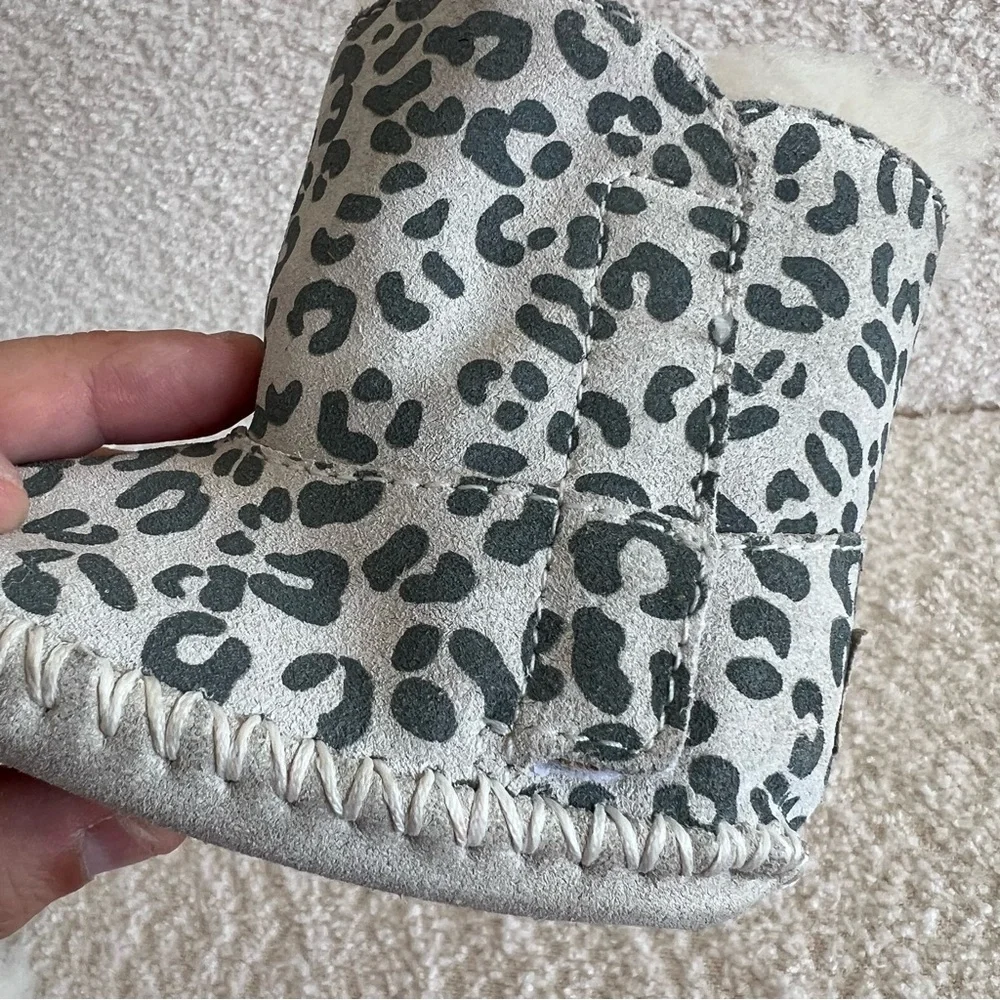 Ugg Australia Baby Infant Cassie Snow‎ Leopard Boots Size 0/1 ~ 0-6 Months